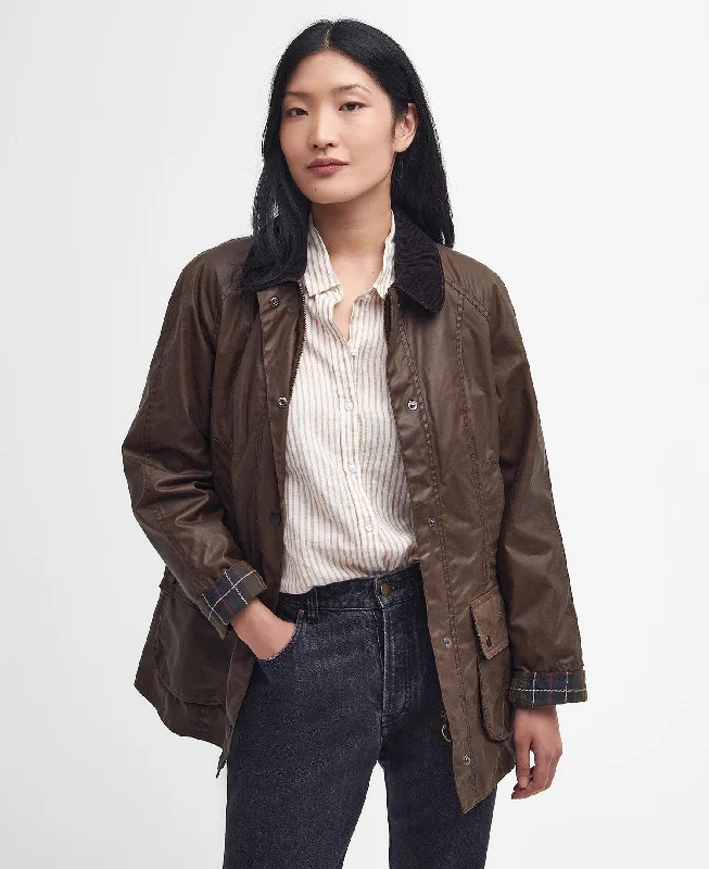 Barbour Women's Barbour Beadnell Waxed Jacket Snapped Jacket Toggled Jacket Drawstring Jacket