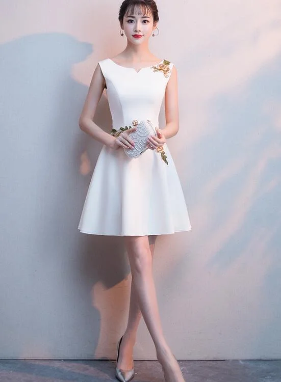 Beautiful White Simple Short Graduation Dress, Lovely Short Party Dress Tunics Stylish modern