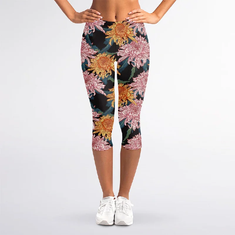 Japanese Chrysanthemum Pattern Print Women's Capri Leggings Chic Floral Print Leggings