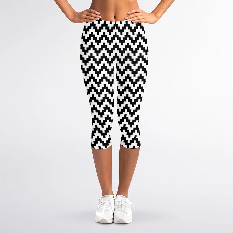 Pixel Zigzag Pattern Print Women's Capri Leggings Trendy High-Waist Tummy Control Leggings